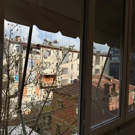 B&B Apartment 地拉那